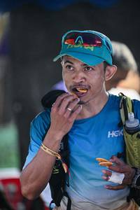 BIB: 160
                            <button type="button" onclick="openModal(22363537)" class="btn btn-primary btn-sm float-right btn-popup" data-toggle="modal" data-target=".modal-high-quality">
                        <i class="fas fa-shopping-cart"></i> Add to Cart
                    </button>
                                            <button type="button" onclick="isThisMe(22363537, true)" class="btn btn-success btn-sm float-right btn-popup btn-isme hidden" data-toggle="tooltip" data-placement="bottom" title="นี่คือรูปของคุณใช่ไหม คลิกที่นี่เพื่อเอาเข้าอัลบั้ม">
                        <i class="fas fa-plus"></i> Add to album
                    </button>
                    <button type="button" onclick="isThisMe(22363537, false)" class="btn btn-warning btn-sm float-right btn-popup btn-isnotme hidden">
                        <i class="fas fa-ban"></i> Remove from album
                    </button>